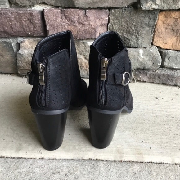 VEGAN SUEDE BLACK PERFORATED ANKLE BOOTIES - Picture 3 of 3